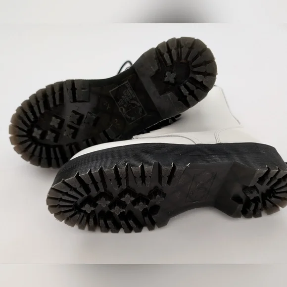 Dr. Martens AirWare Jadon Quad Retro 8-Eye Leather Platform Boot - Picture 8 of 12